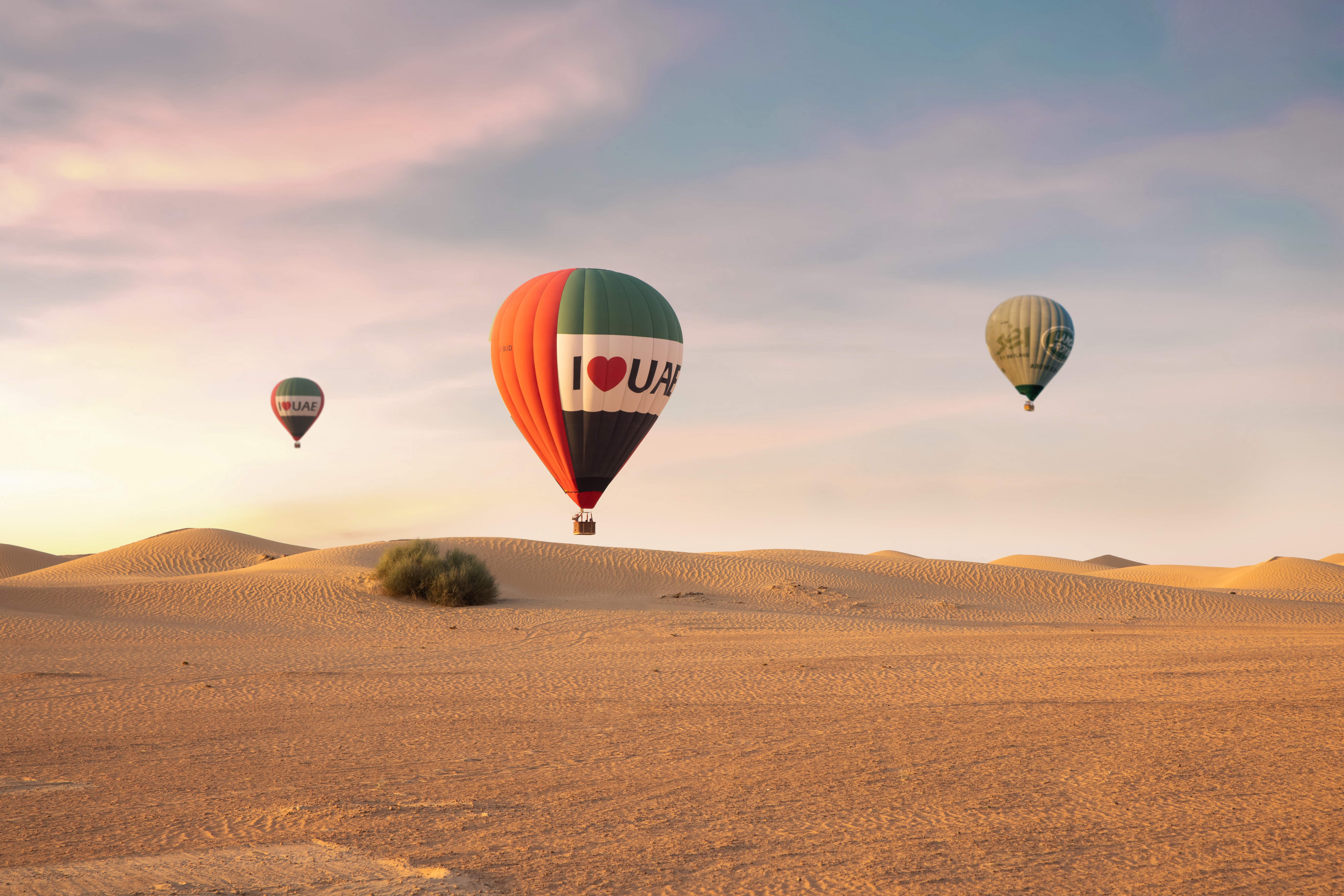 Dubai Bucket List: Hot Air Ballooning